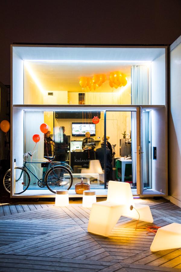 Koda, Kodasema. La idea se presentó por primera vez en el otoño del 2015 en la Bienal de Arquitectura de Tallín. En 2016 Koda fue uno de los nueve trabajos preseleccionados para optar al Premio Pequeños Proyectos
 en el
 Festival Mundial de Arquitectura y su lanzamiento definitivo está previsto para 2017