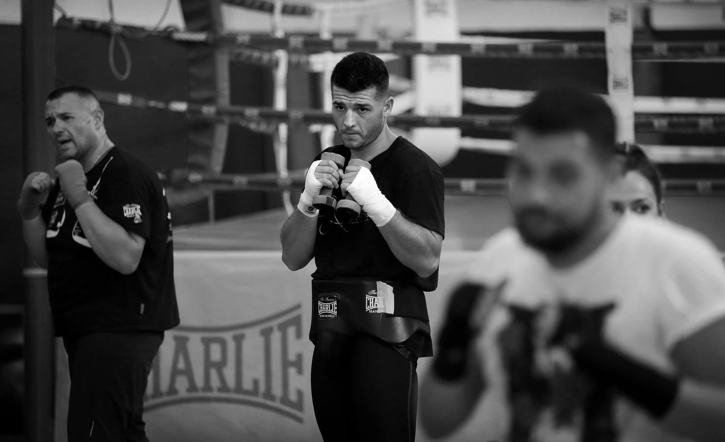 El boxeo y kickboxing de Córdoba, en blanco y negro