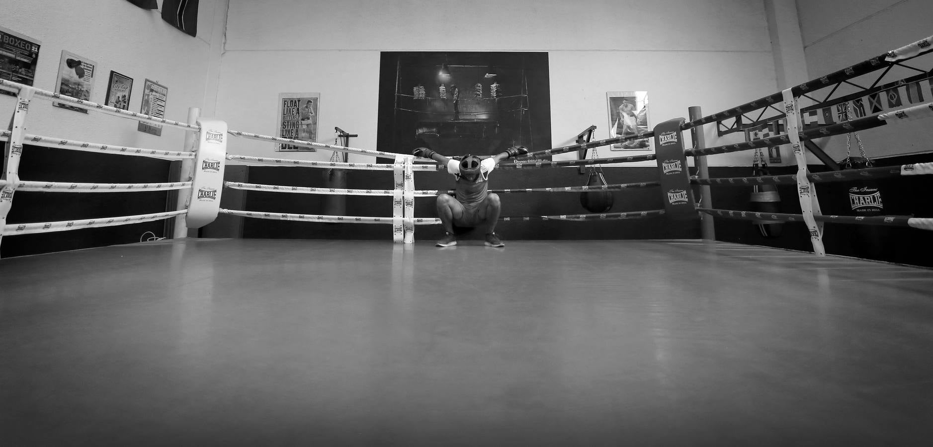 El boxeo y kickboxing de Córdoba, en blanco y negro