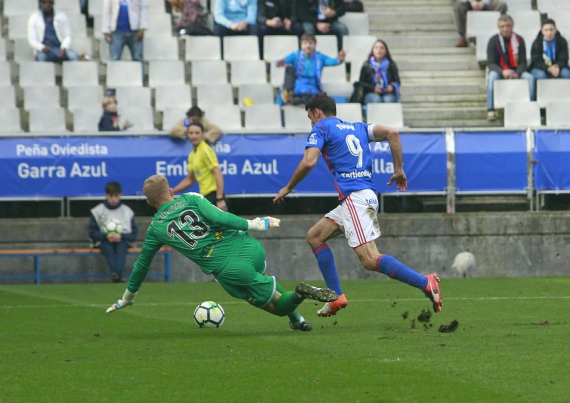El Oviedo-Córdoba, en imágenes