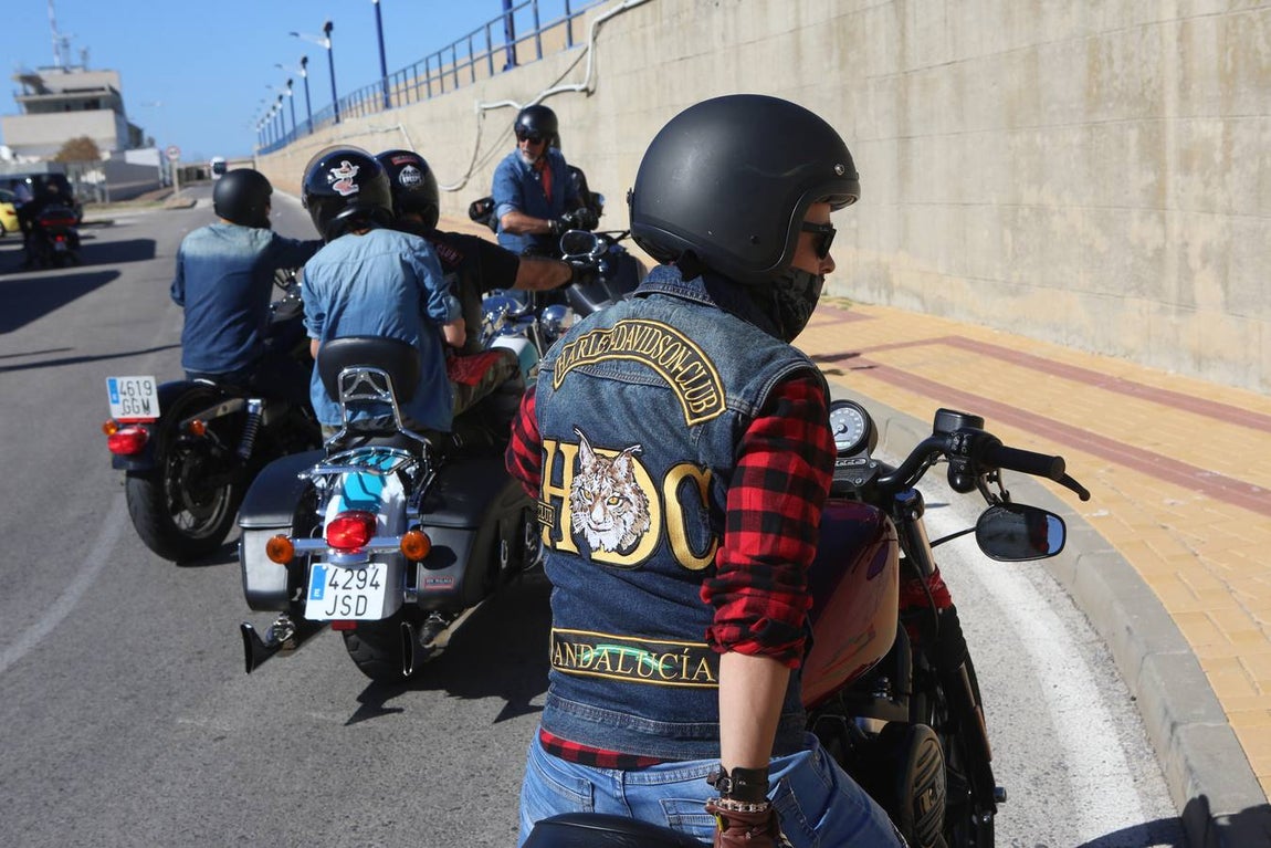 Concentración de Harley Davidson en Cádiz