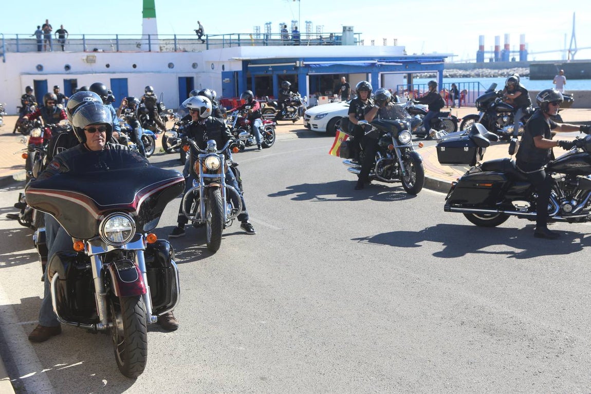 Concentración de Harley Davidson en Cádiz