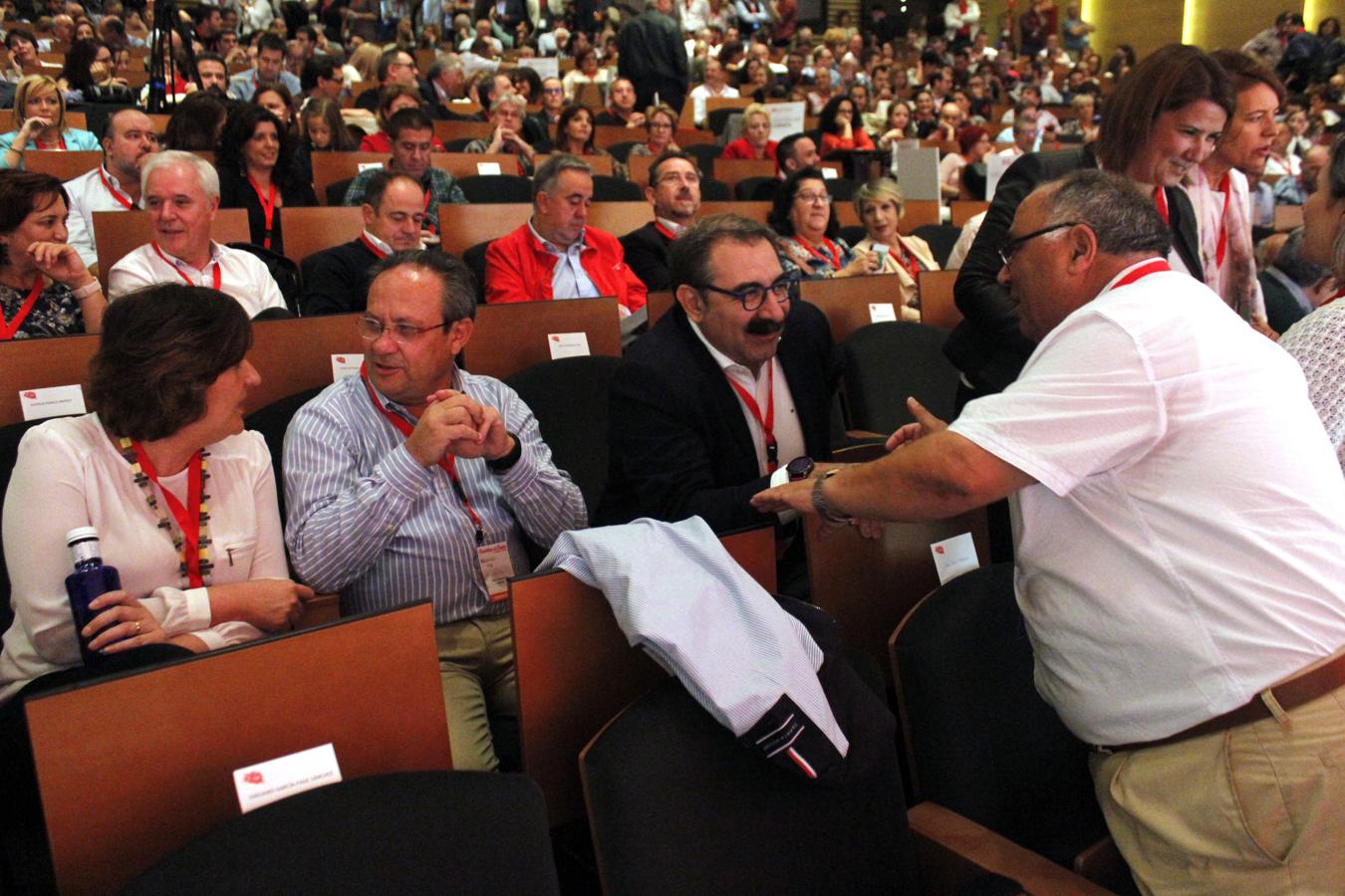 La clausura del Congreso regional del PSOE, en imágenes