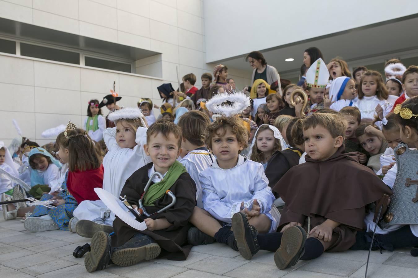 Los santos le plantan cara a las brujas en Sevilla