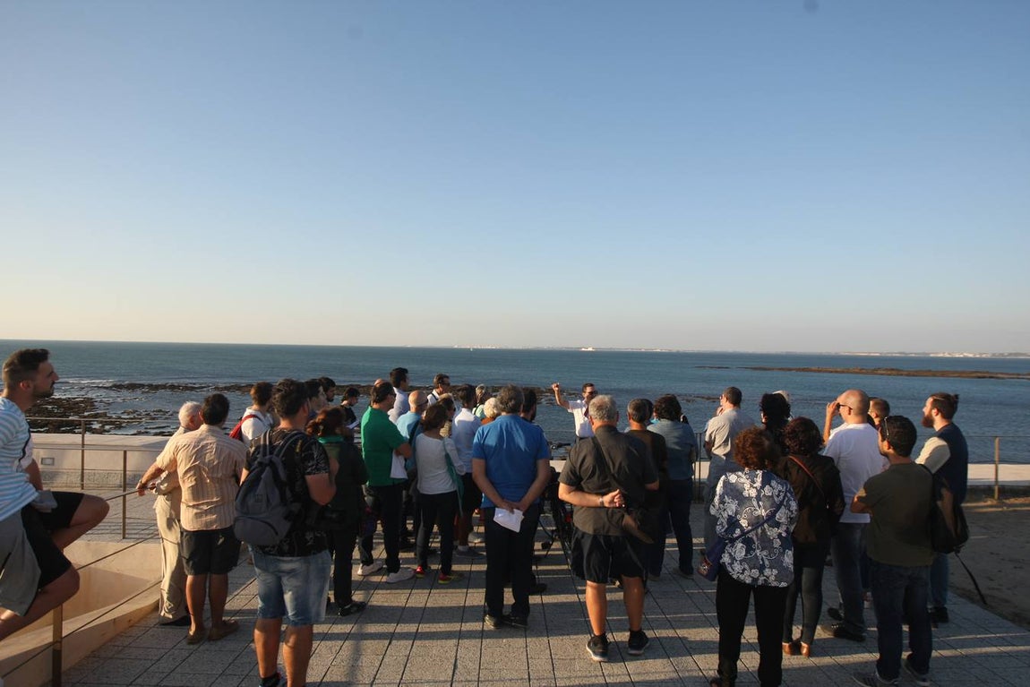 Fotos: Ruta guiada por los lugares del maremoto del Cádiz