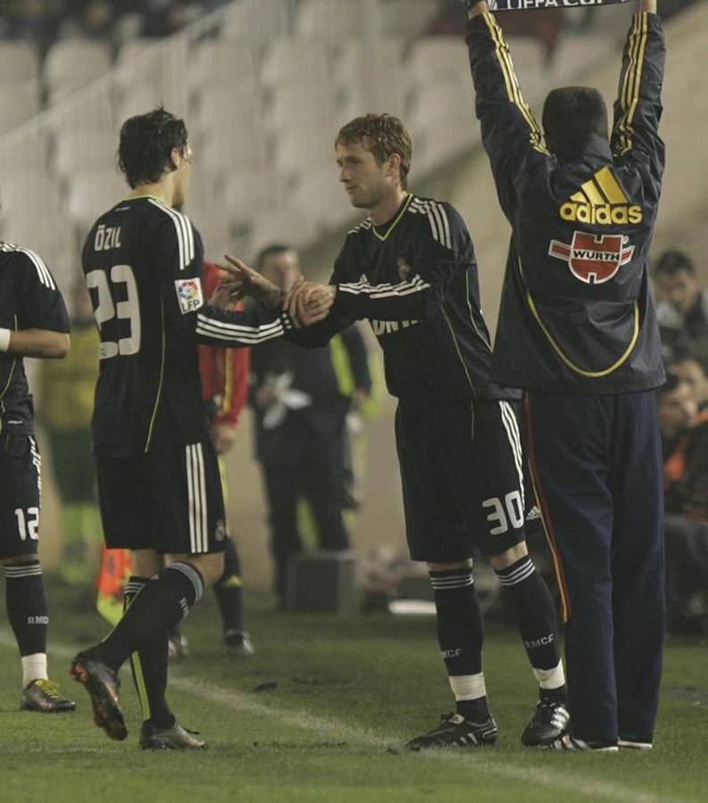 Debut de Álex con el Real Madrid. Sustituye a Mesut Ozil en El Sardinero.