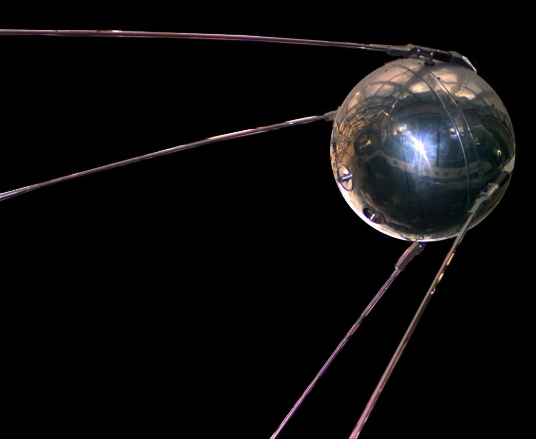 El Sputnik-1, el primer satélite artificial de la historia. 