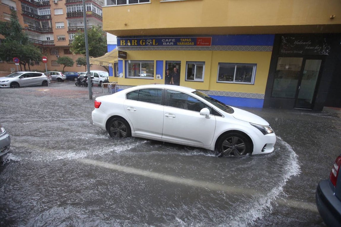 El temporal inunda también la capital