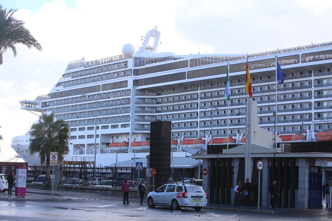 Cádiz, ciudad intransitable