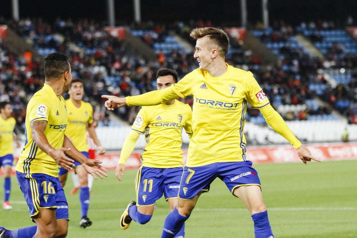 Las imágenes del partido Almería - Cádiz CF