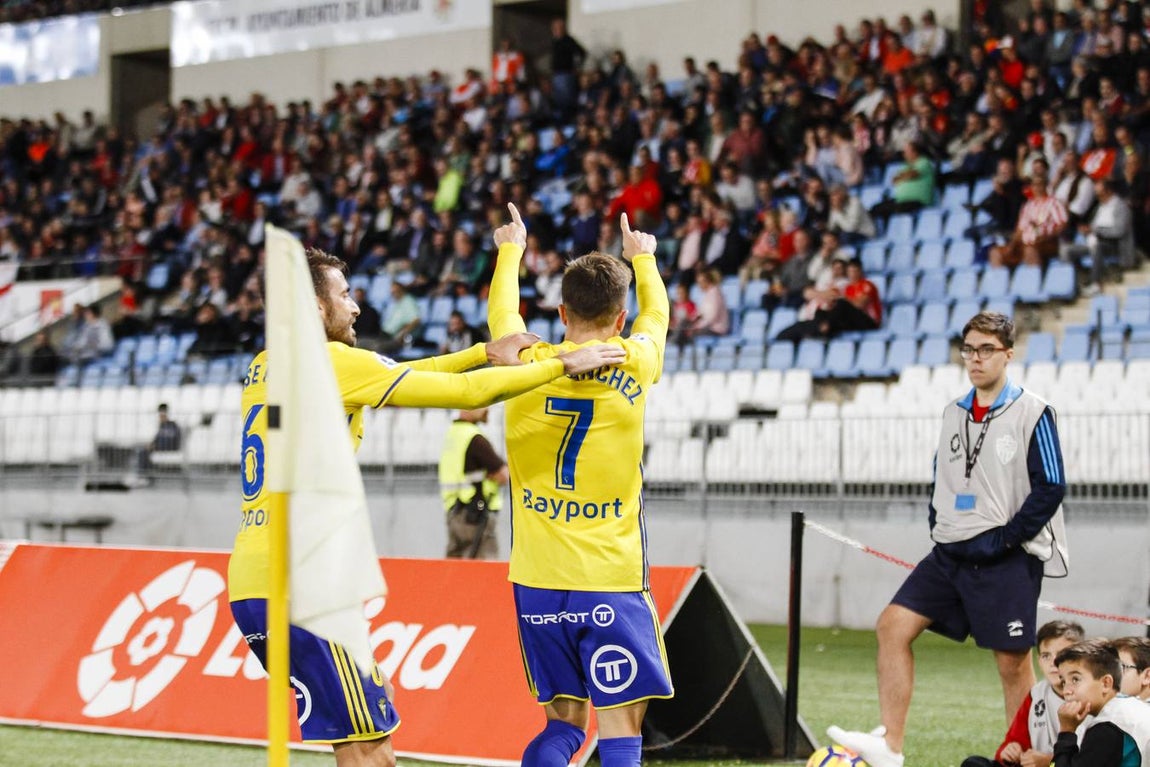 Las imágenes del partido Almería - Cádiz CF