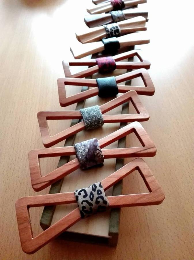 Pajaritas. Al contrario de lo que pueda parecer, tanto pajaritas como corbatas o collares son muy ligeros