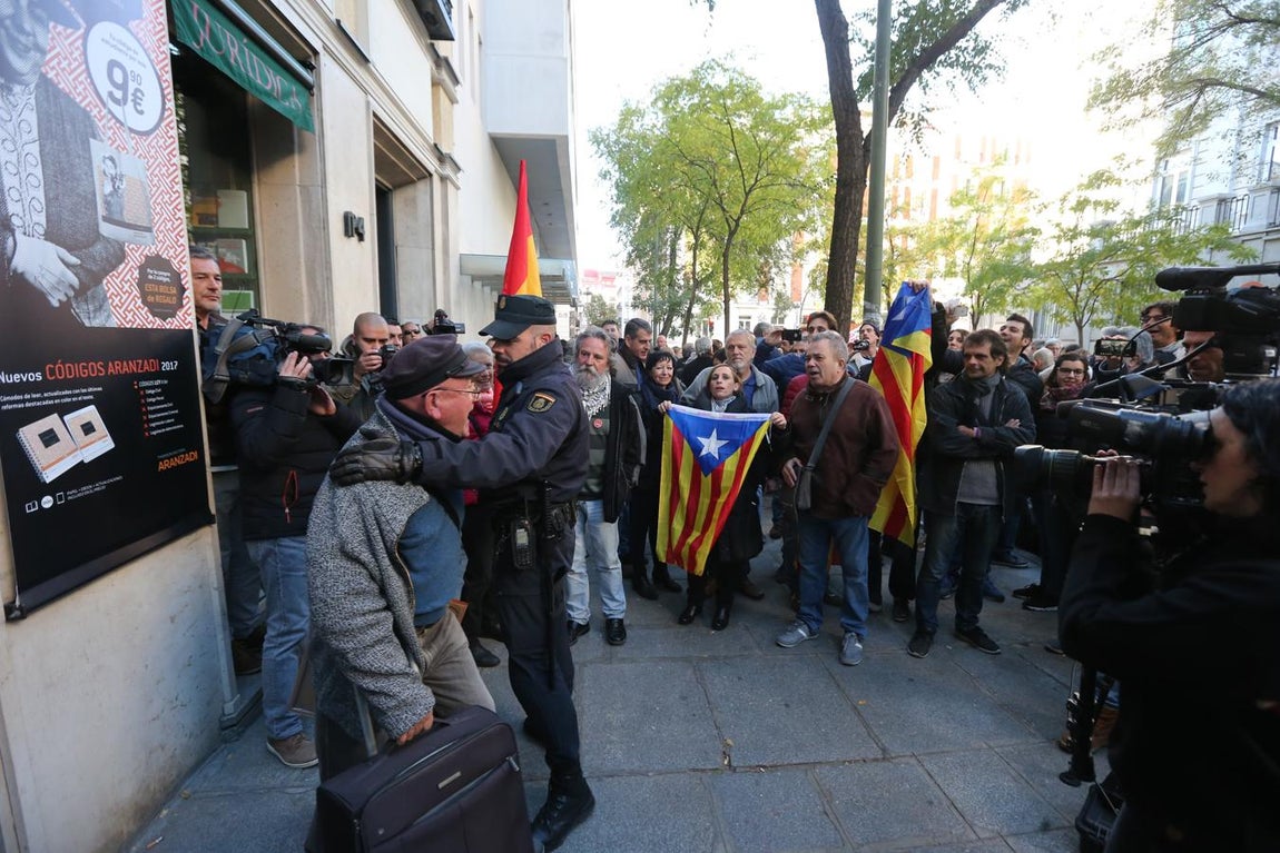 La comparecencia de los miembros de la mesa del Parlament en el Tribunal Supremo, en imágenes