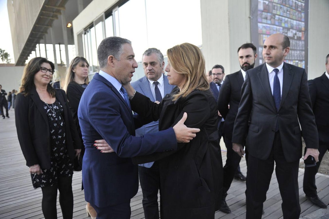 Rostros conocidos en la capilla ardiente del humorista