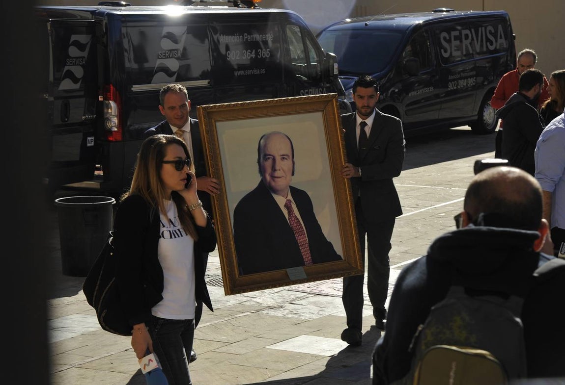 Paz Padilla, Bigote Arrocet y Manolo Sarria despiden a Chiquito de la Calzada