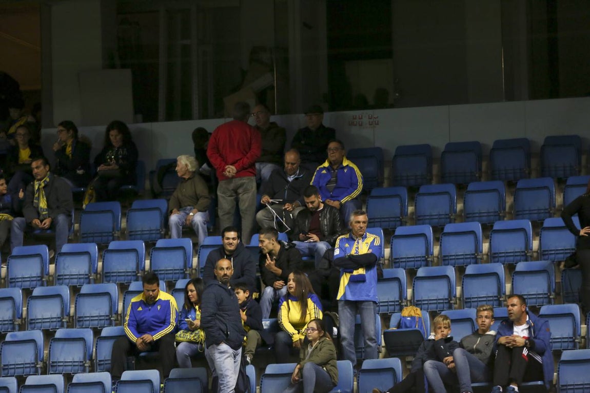 ¿Has estado en el partido? Búscate en las gradas