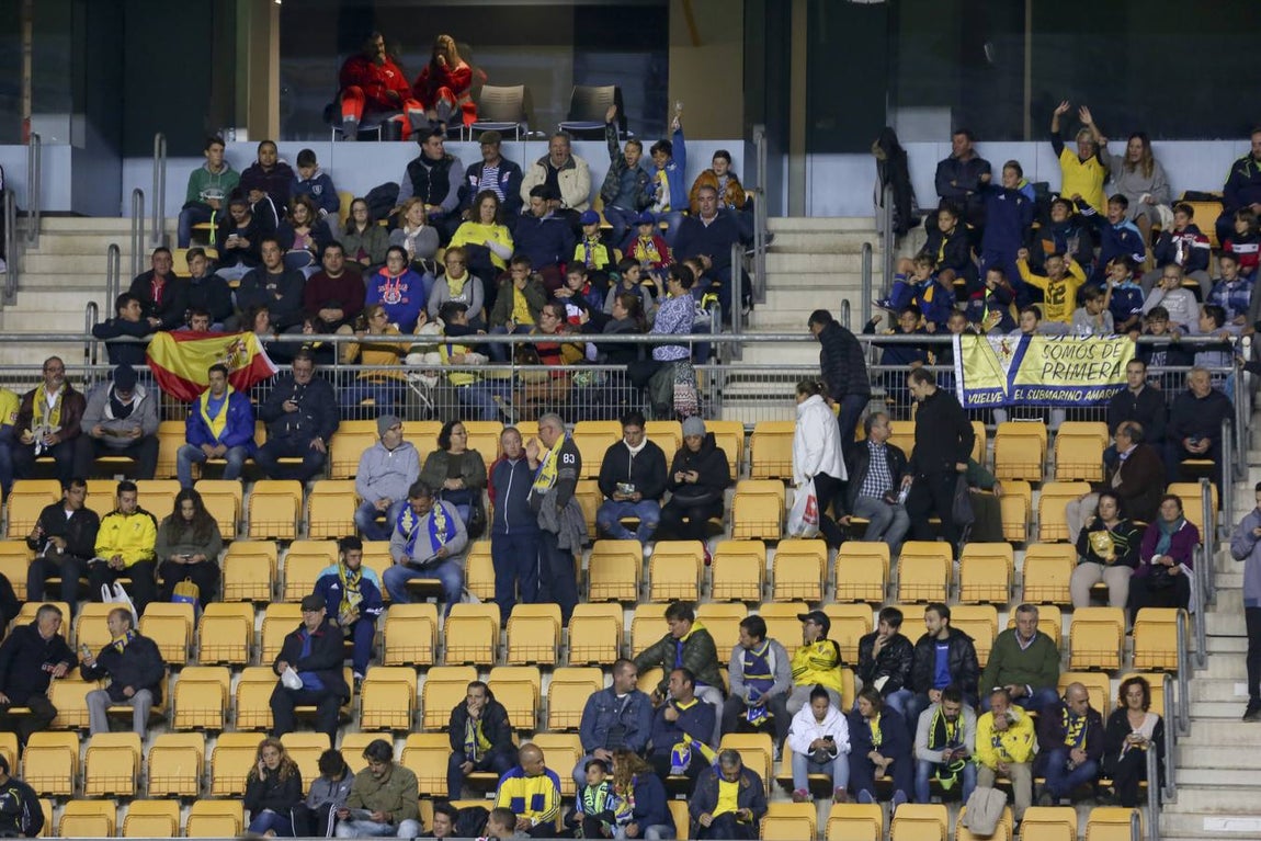 ¿Has estado en el partido? Búscate en las gradas