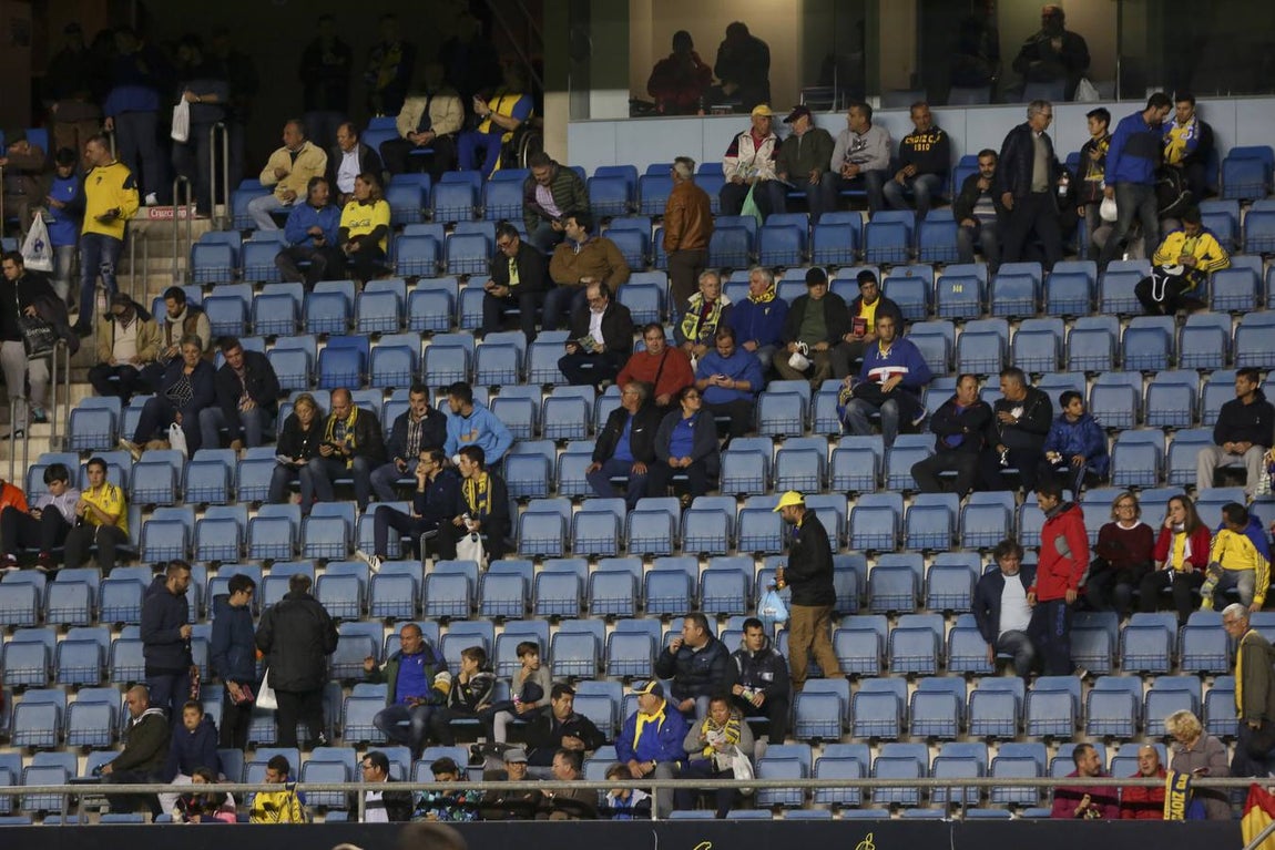 ¿Has estado en el partido? Búscate en las gradas