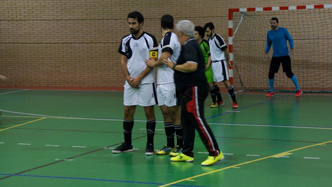 Las mejores imágenes del partido de fútbol sala entre Jesús María y BVM Irlandesas