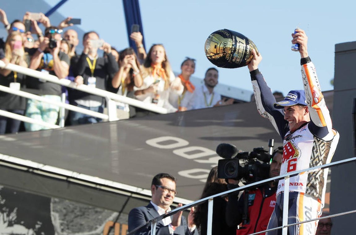 Las mejores imágenes del título de Marc Márquez