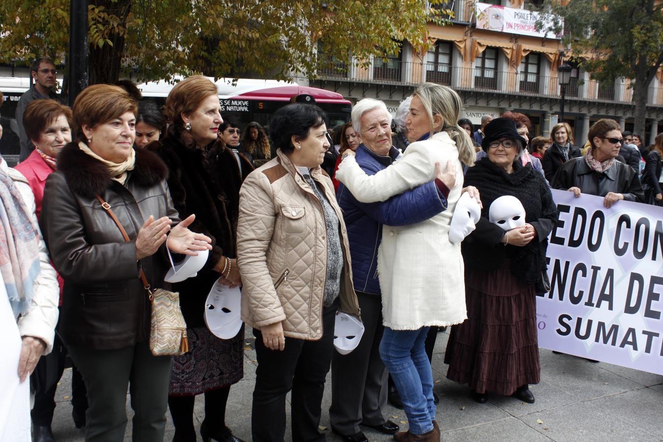 La marcha por la eliminación de la violencia de género en Toledo, en imágenes