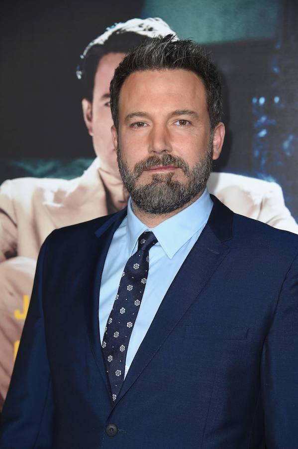 Ben Affleck. Tras condenar el comportamiento de Weinstein, la presentadora Hilarie Burton le afeó que a ella le manoseara el pecho. 