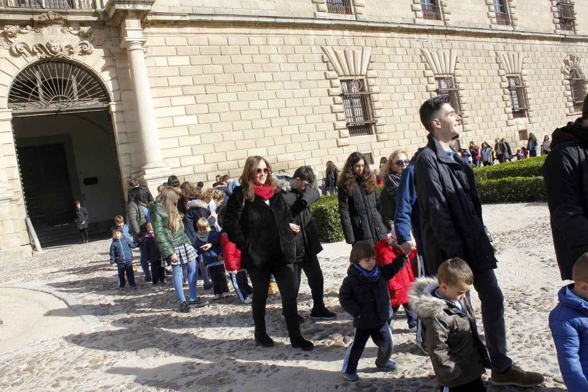 El colegio Tavera de Toledo, de procesión