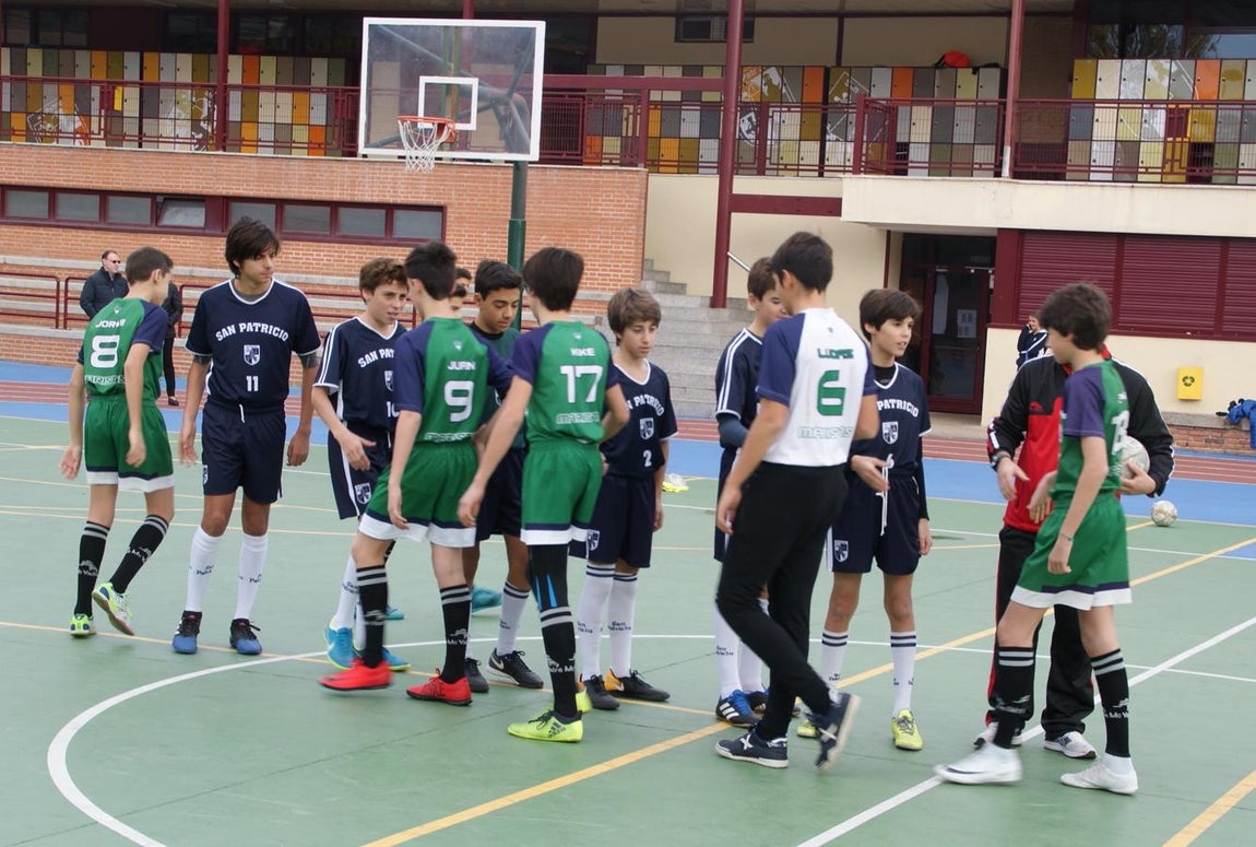 Las mejores imágenes del partido de fútbol sala cadete masculino entre San Patricio Soto Azul y Maristas Chamberí