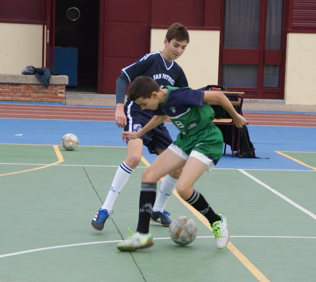 Las mejores imágenes del partido de fútbol sala cadete masculino entre San Patricio Soto Azul y Maristas Chamberí