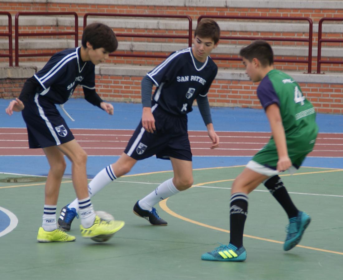Las mejores imágenes del partido de fútbol sala cadete masculino entre San Patricio Soto Azul y Maristas Chamberí