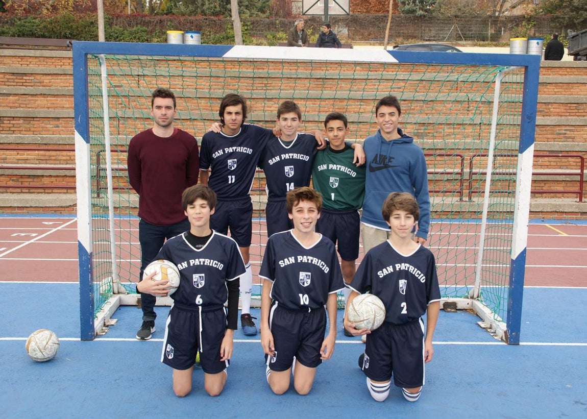 Las mejores imágenes del partido de fútbol sala cadete masculino entre San Patricio Soto Azul y Maristas Chamberí