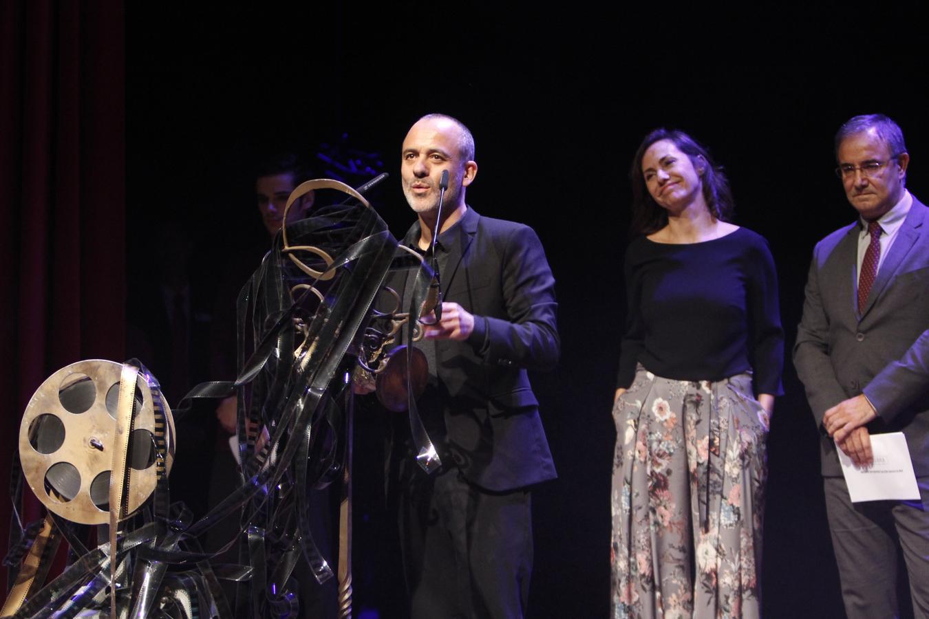 El actor Javier Gutiérrez ha sido premiado en la gala final del Festival Internacional del Cine y la Palabra, CIBRA, por la mejor interpretación masculina por su último trabajo, «El Autor». 