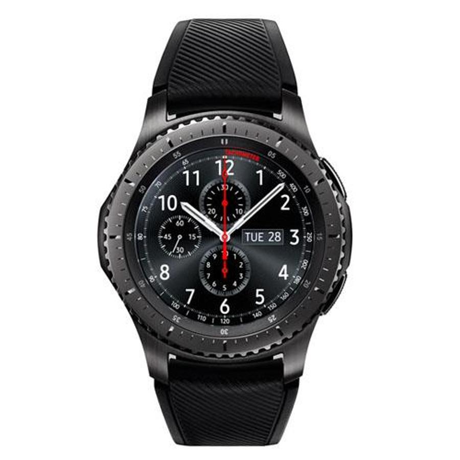 Samsung Gear. El nuevo Smartwatch de Samsung que ha reforzado con numerosos sensores para medir mejor nuestras actividades, ya sean del día a día o al hacer ejercicio: altímetro, barómetro,  función speedometer, sensores que se unen al acelerómetro, el giroscopio y el sensor de frecuencia cardíaca. Es resistentes al agua y el polvo bajo norma IP68. También cuenta con WiFi y Bluetooth y cuesta rebajado 299,90€ en Fnac