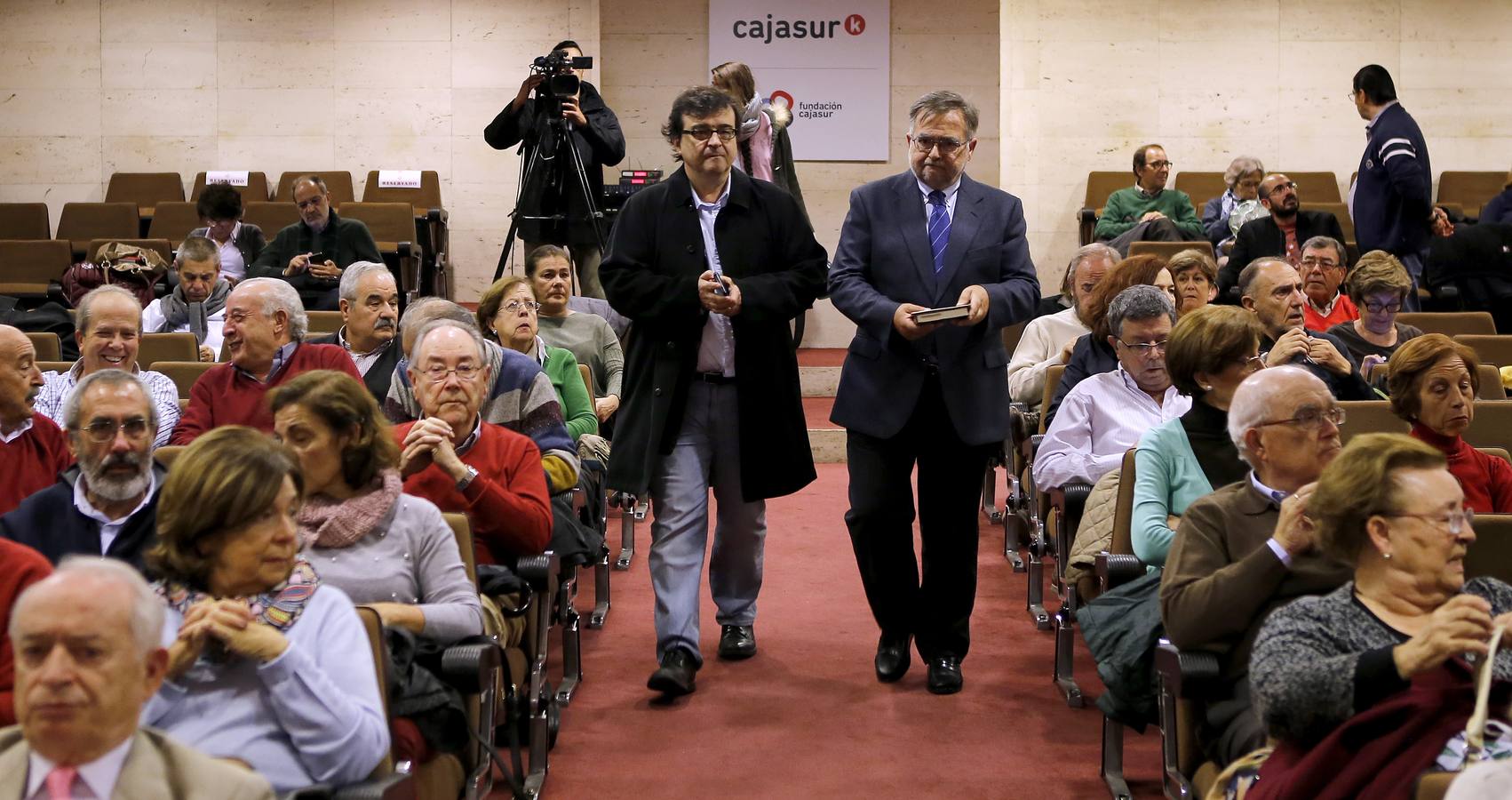 Las imágenes de Javier Cercas en el Foro Cultural de ABC