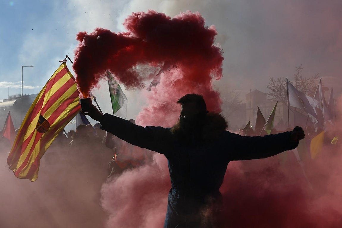 El Ministerio de Fomento espera aprobar «a principios de 2018» las medidas que prepara para ordenar el sector del taxi y el de los vehículos de alquiler con conductor (VTC). 