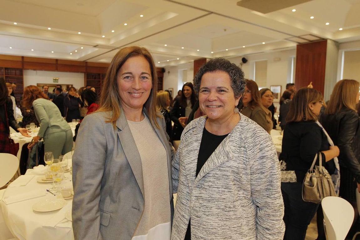 La clausura de «Andalucía en Femenino» con Fátima Báñez, en imágenes
