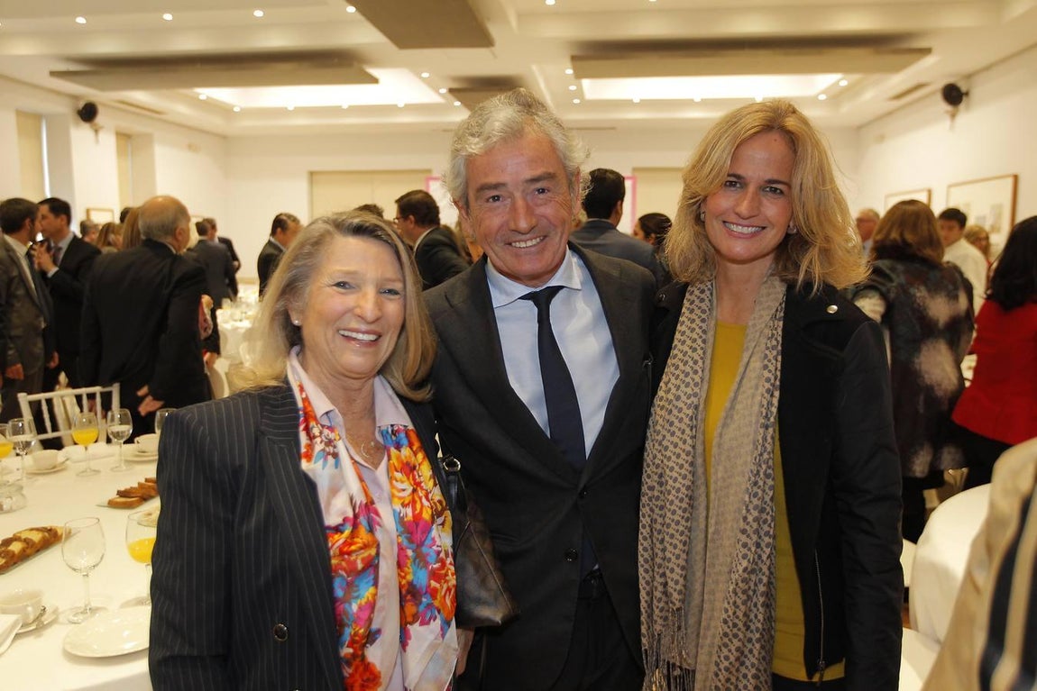 La clausura de «Andalucía en Femenino» con Fátima Báñez, en imágenes