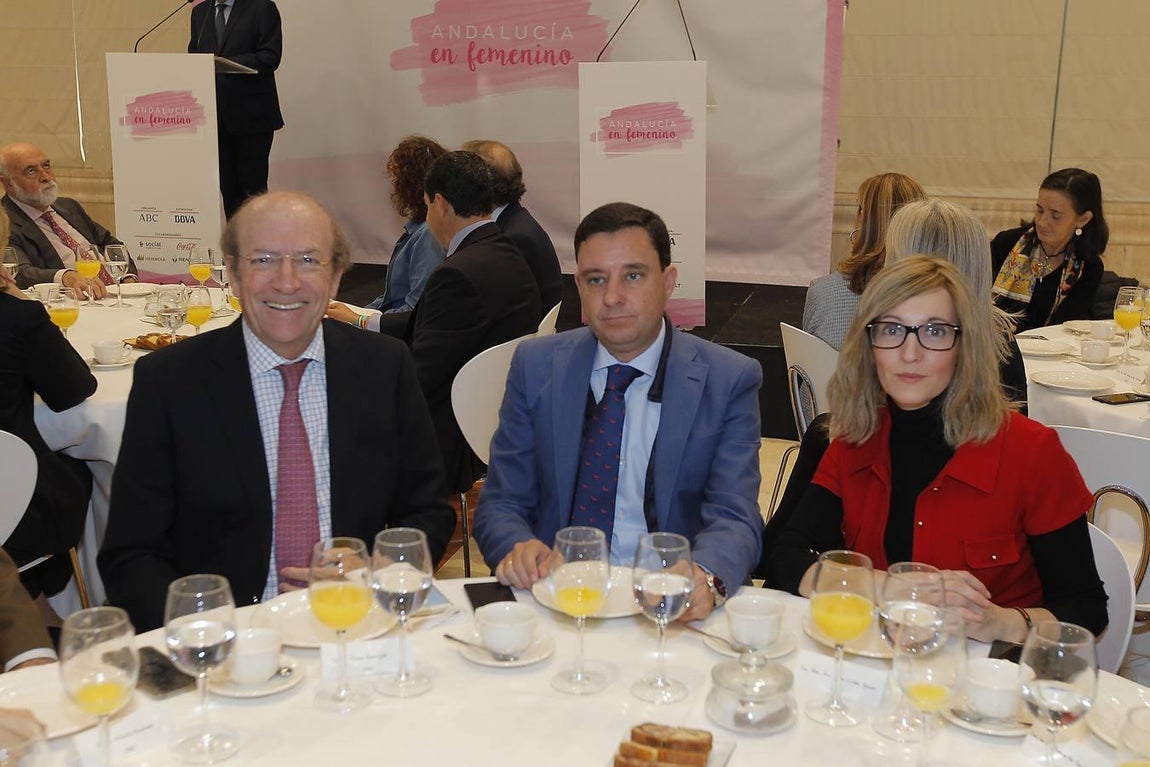 La clausura de «Andalucía en Femenino» con Fátima Báñez, en imágenes