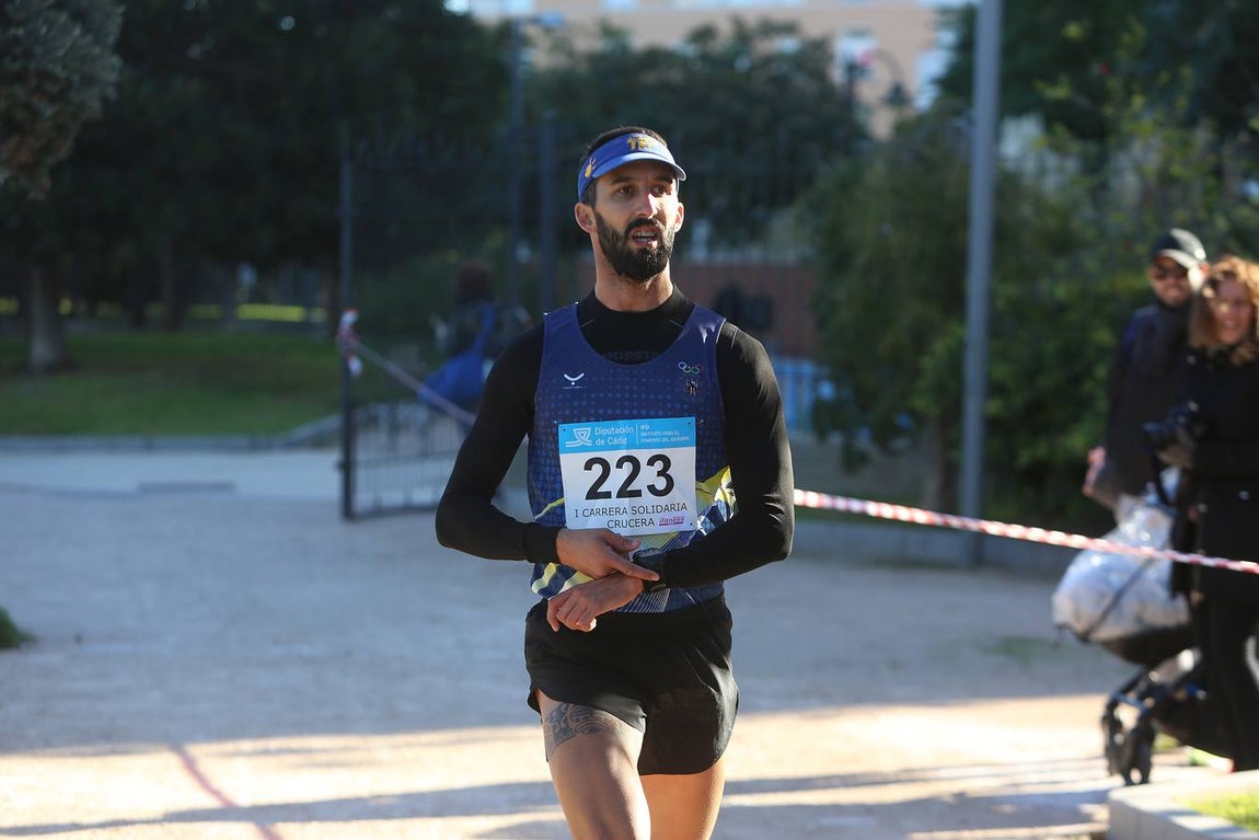 Fotos: I Carrera Solidaria Crucera Ifitness en Cádiz