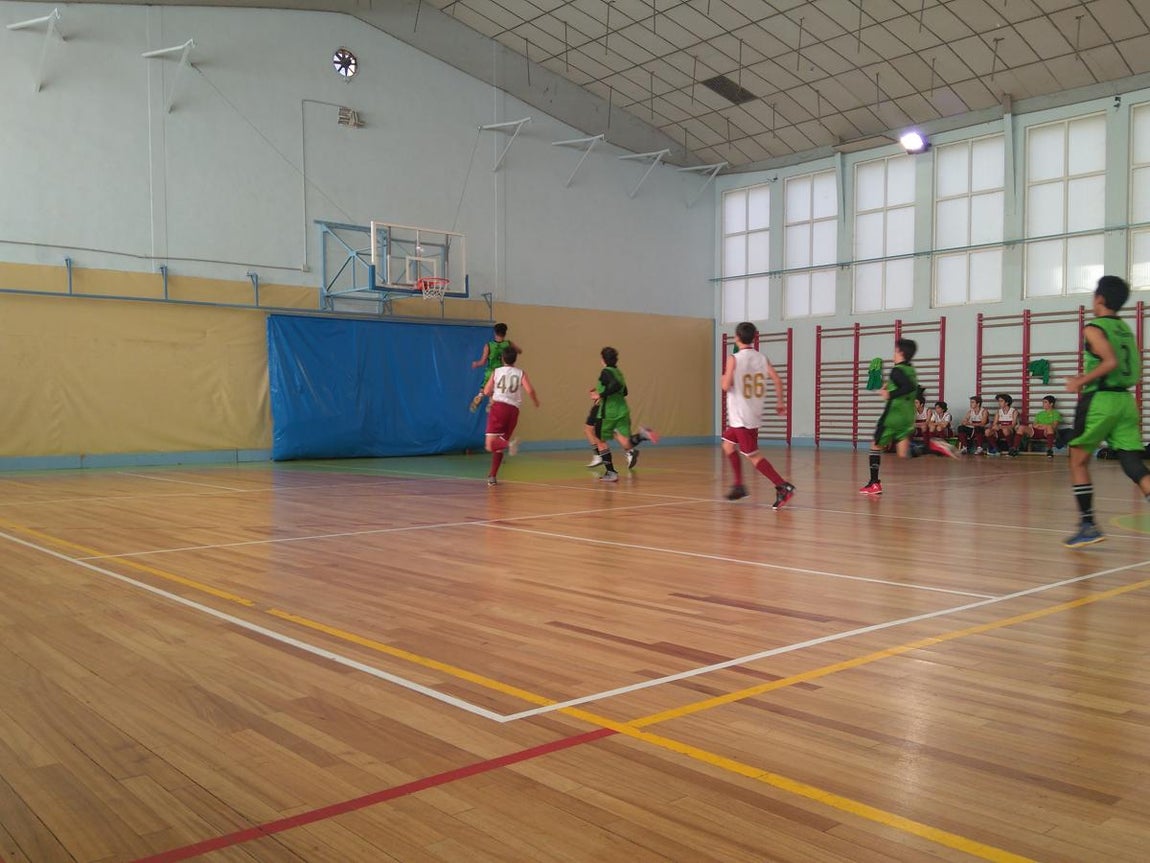 Las mejores imágenes del partido entre El Prado y Sagrados Corazones &quot;A&quot;