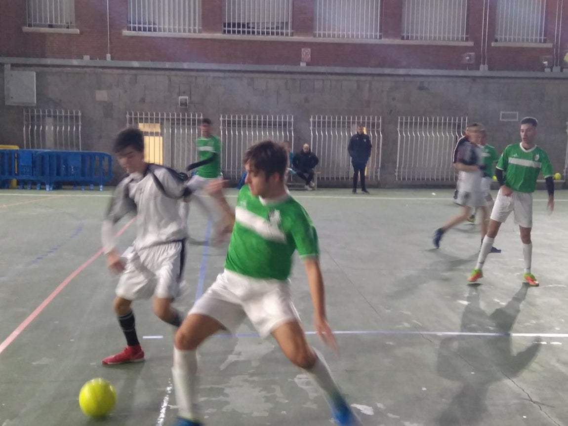 Las mejores imágenes del partido disputado entre Jesús Maestro y Salesianos San Miguel