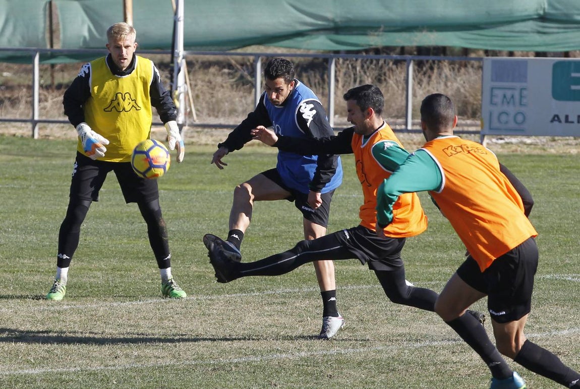 Imágenes del primer día de Jorge Romero como técnico del Córdoba CF