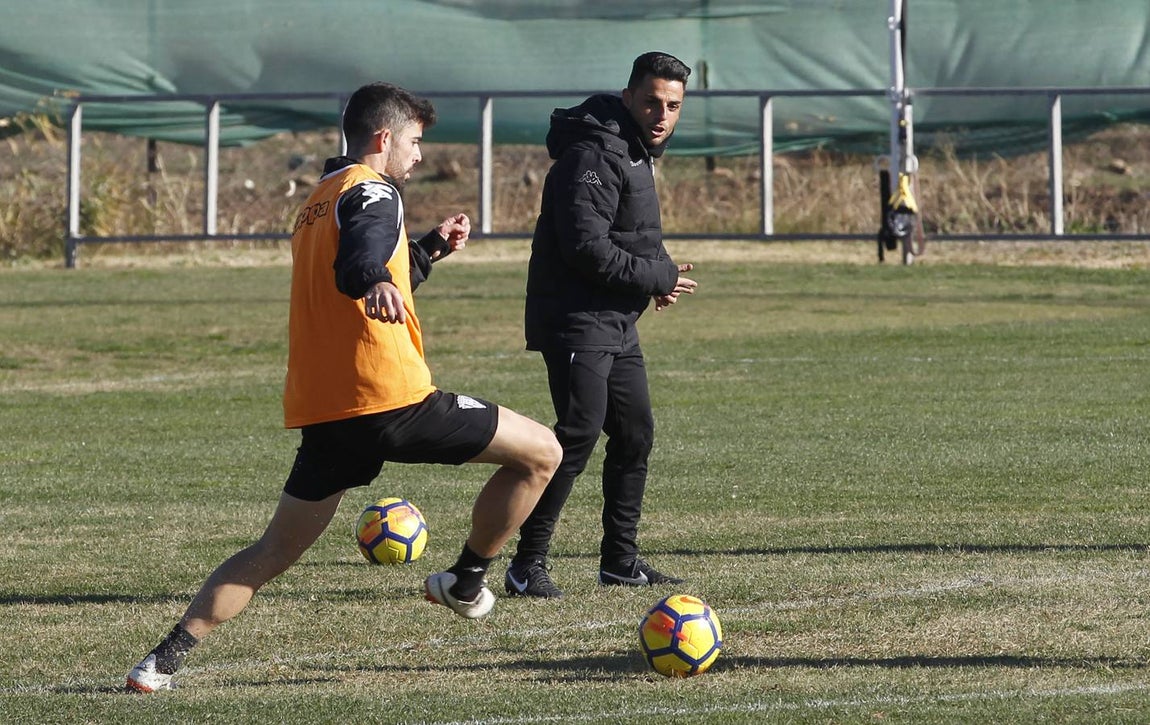 Imágenes del primer día de Jorge Romero como técnico del Córdoba CF