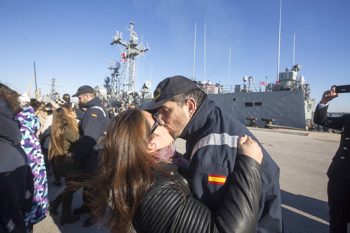 La fragata &#039;Santa María&#039; parte hacia la operación &#039;Sophia&#039; (II)