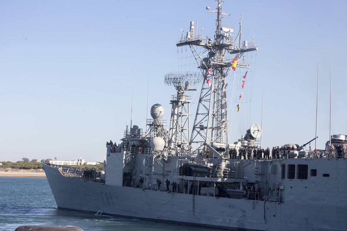 La fragata &#039;Santa María&#039; parte hacia la operación &#039;Sophia&#039; (II)