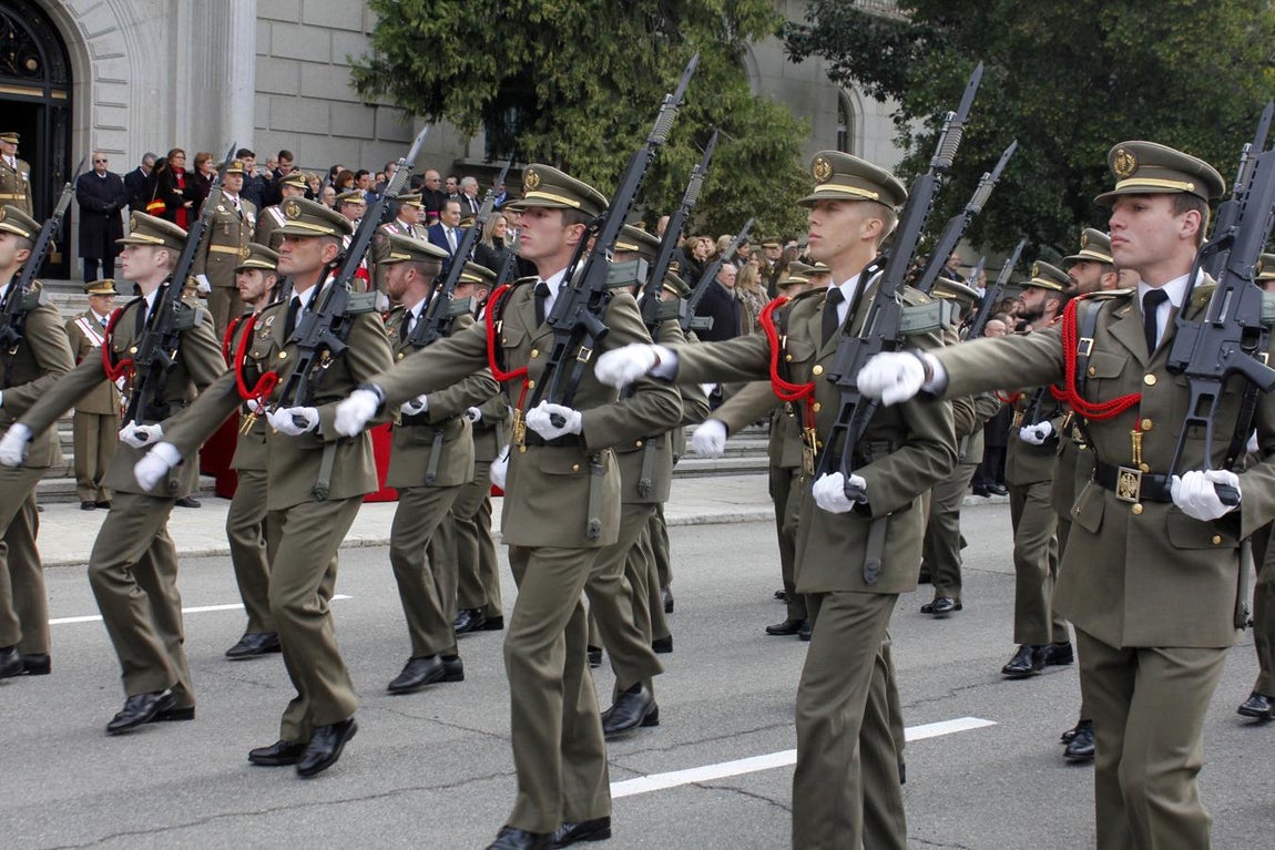 El acto castrense de la Academia de Infantería, en imágenes