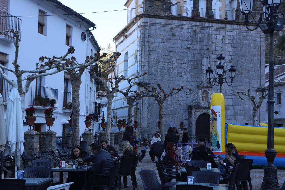 La Sierra de Cádiz cuelga el cartel de &#039;completo&#039; en este puente de la Inmaculada
