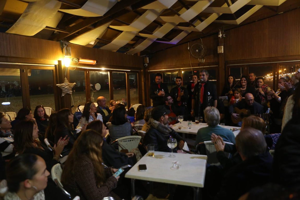 Fotos: Las zambombas animan la navidad en la provincia de Cádiz