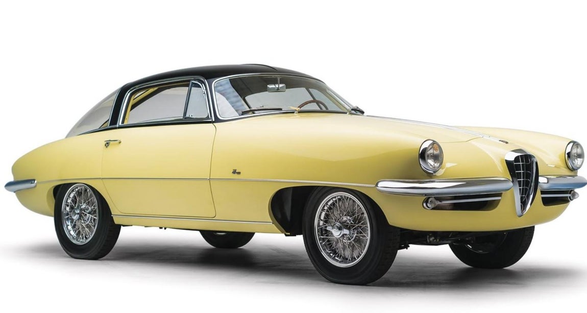 Alfa Romeo 1900C SS Speciale by Boano. Su diseño se inspiró en un coche diseñado también por Boano pocos años antes para el presidente argentino Juan Perón. Su interior conjuga con la carrocería: elegante y deportivo. Tiene una tapicería de piel negra con un fina línea en amarillo crema