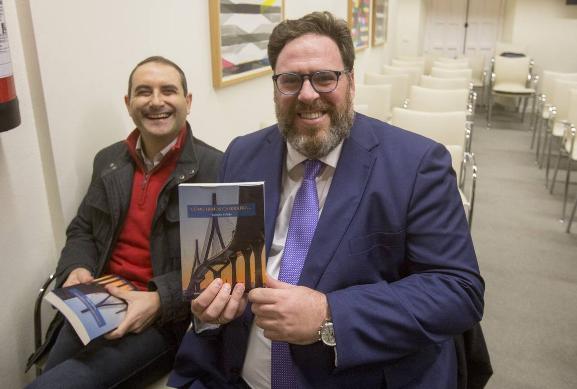 Fotos: Yolanda Vallejo presenta ‘Cómo hemos cambiado’ en la Casa Pemán